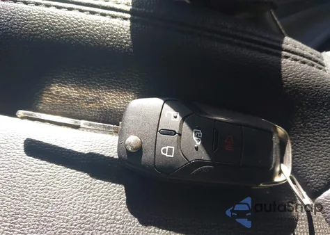 2021 Ford Transit Connect Xl z USA, uszkodzony, nr VIN NM0LS7E21M1496014